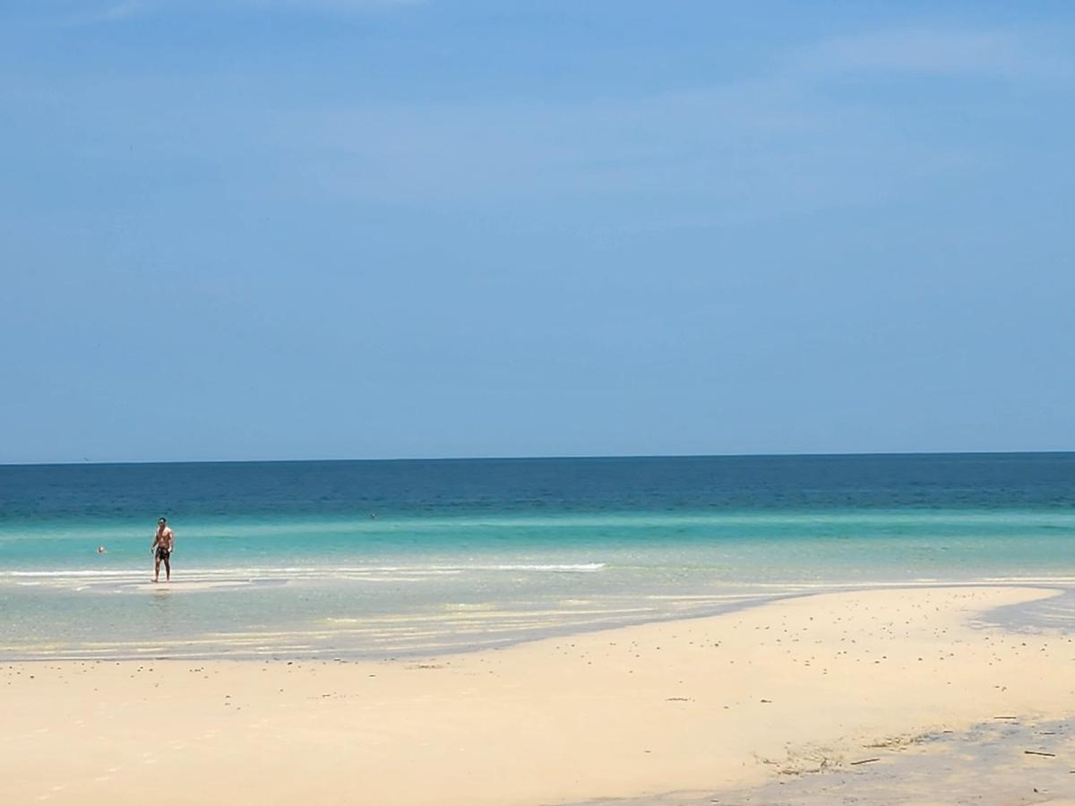 Luna Koh Rong Hotel Pagoda Beach Exterior photo